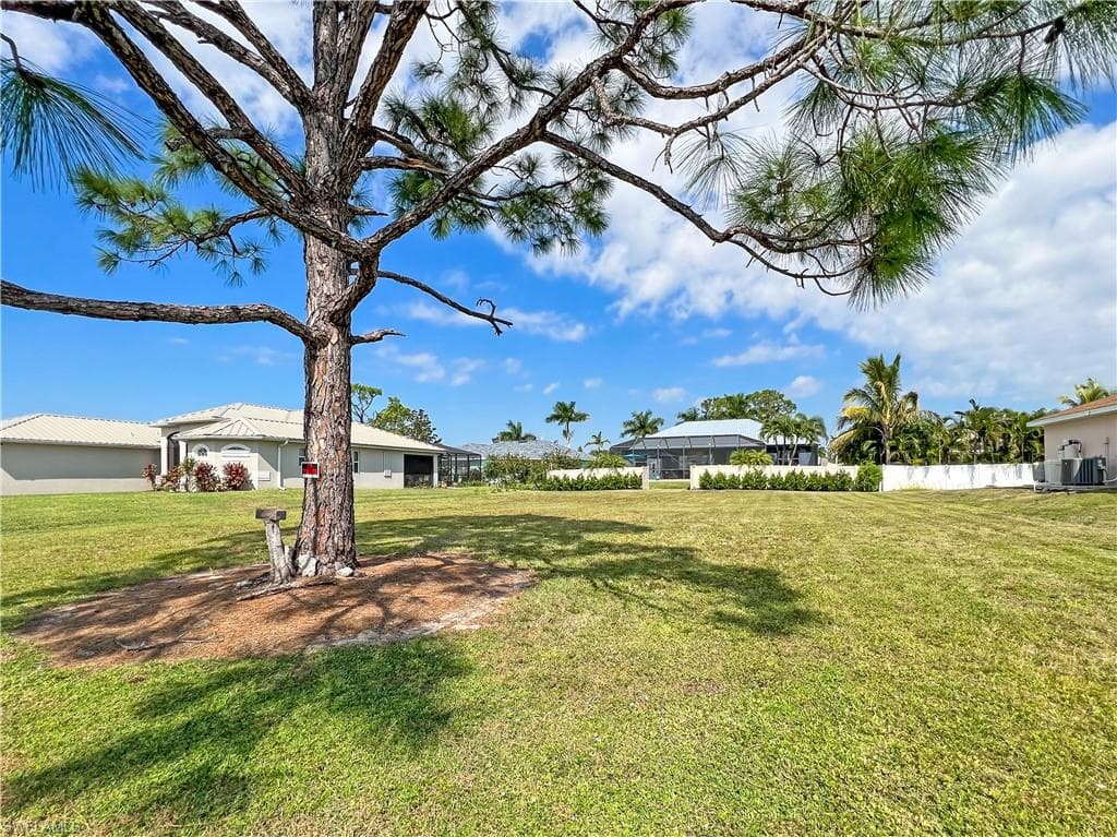 2317 NE 34th LN CAPE CORAL, FL 33909