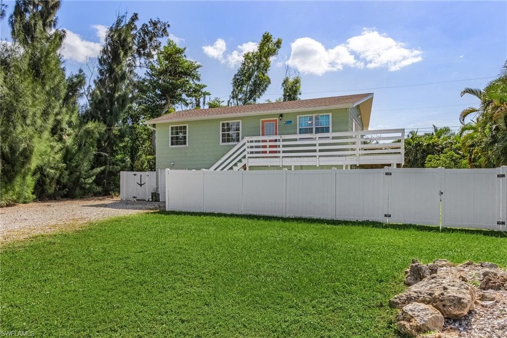 5823 Trout RD BOKEELIA, FL 33922