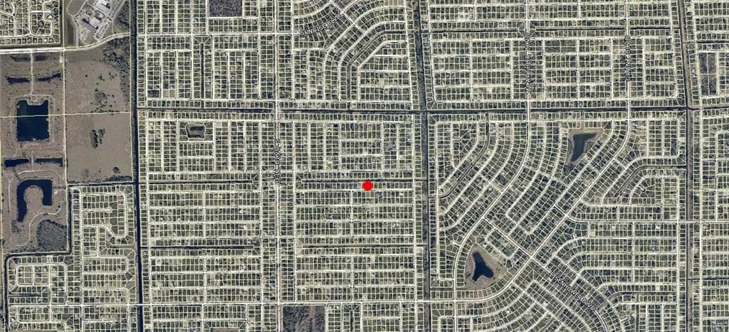 853 Clow ST E LEHIGH ACRES, FL 33974