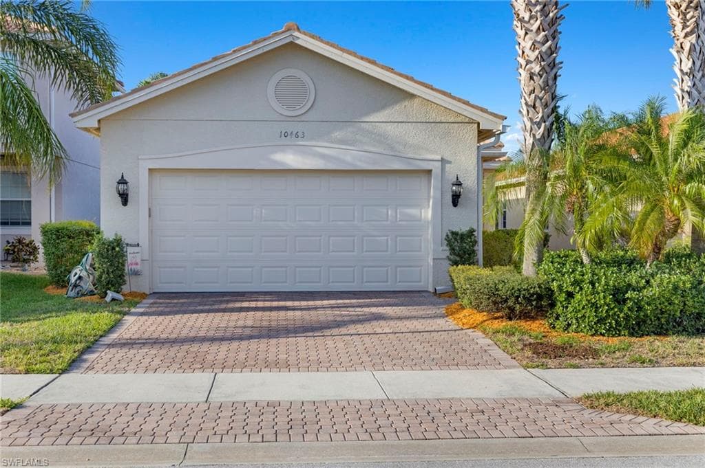 10463 Spruce Pine CT FORT MYERS, FL 33913