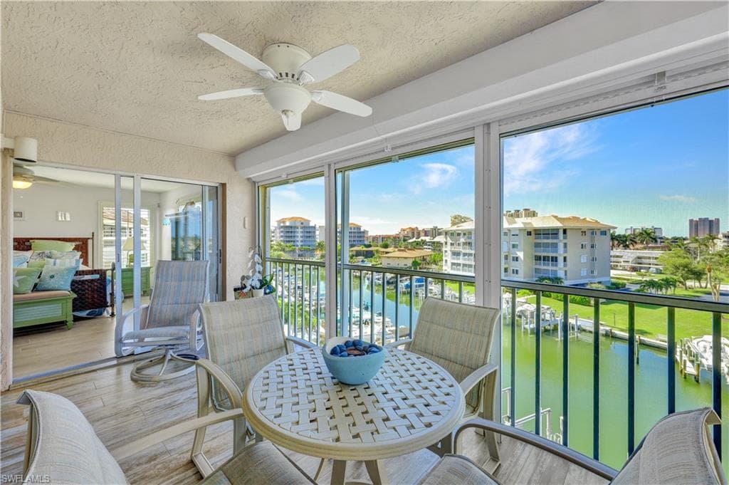 900 Collier CT 401 MARCO ISLAND, FL 34145