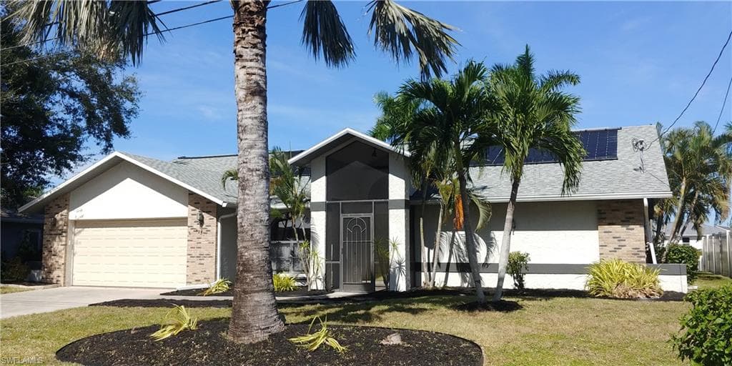 623 SW 39th TER CAPE CORAL, FL 33914