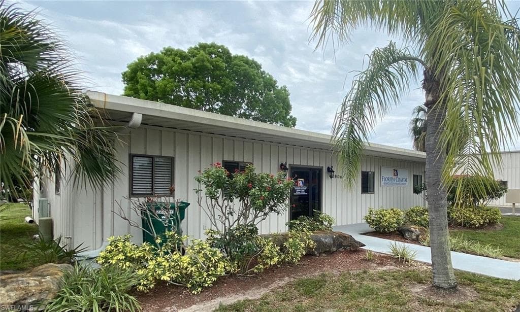 3806 Exchange AVE 200 NAPLES, FL 34104