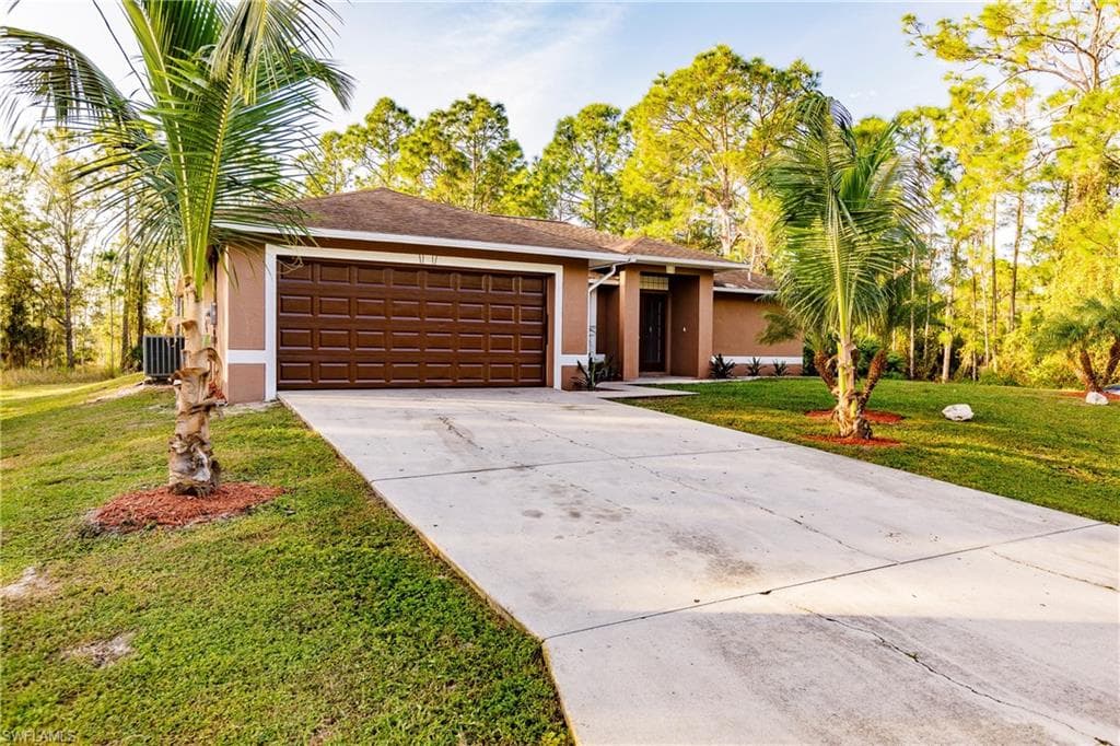 714 Alamo ST E LEHIGH ACRES, FL 33974