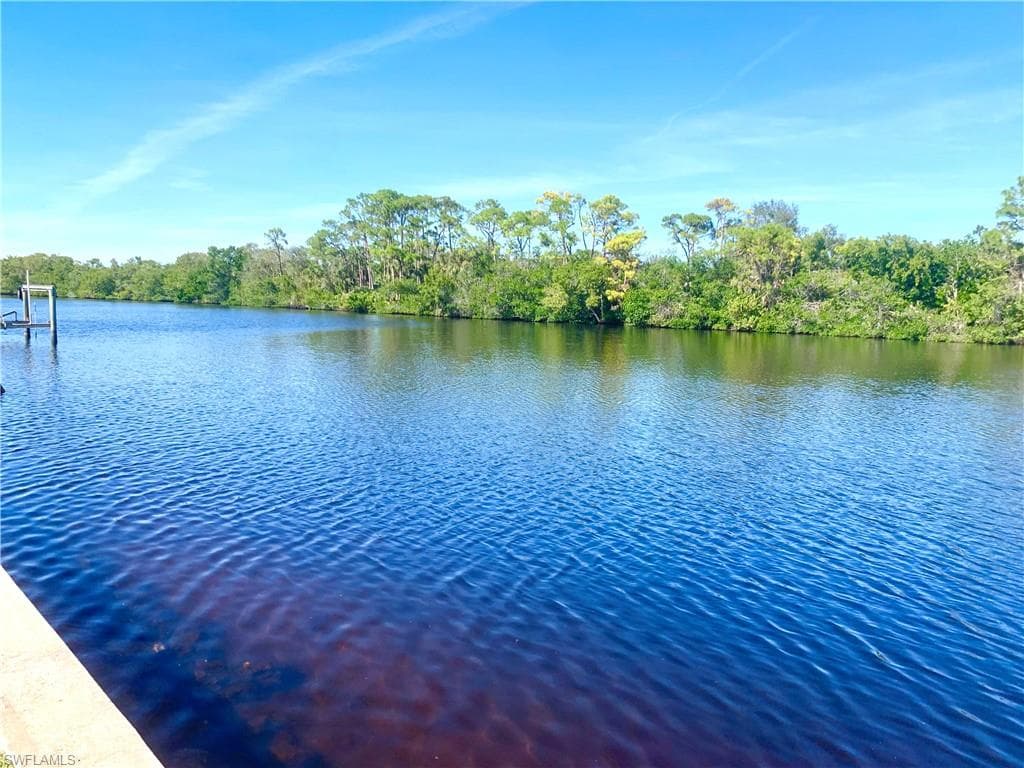 3796 Riviera CIR BONITA SPRINGS, FL 34134