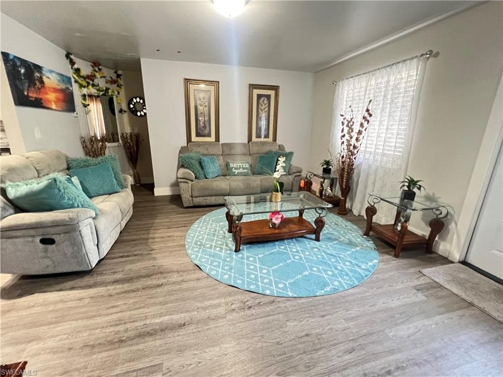 5205 Caldwell ST NAPLES, FL 34113
