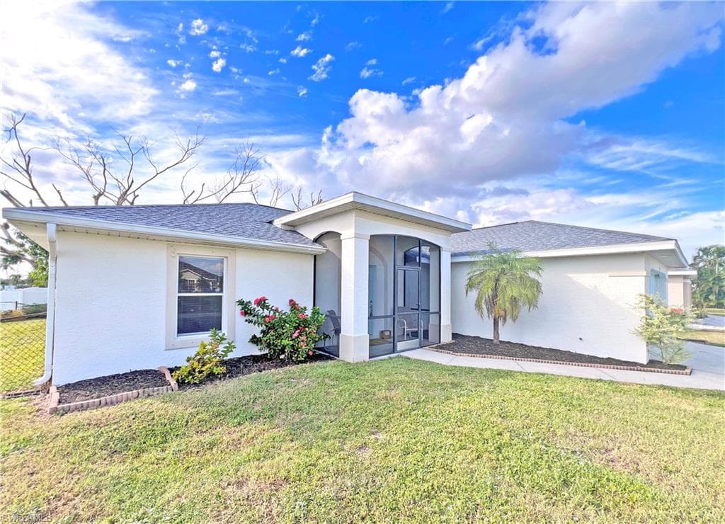 2702 SW 4th AVE CAPE CORAL, FL 33914