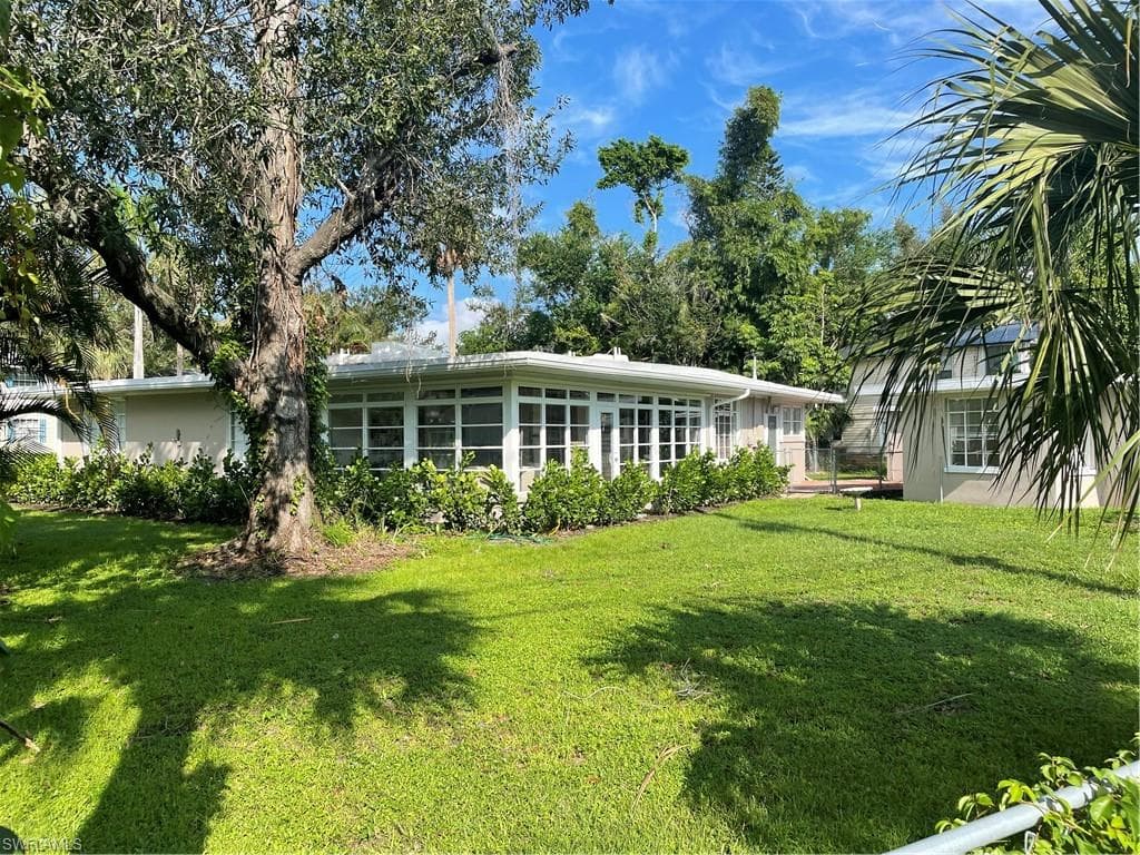 1615 Avalon PL FORT MYERS, FL 33901