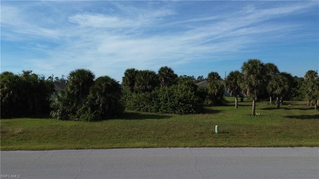 140 April RD ROTONDA WEST, FL 33947