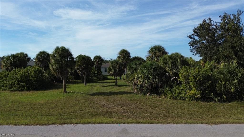 142 April RD ROTONDA WEST, FL 33947