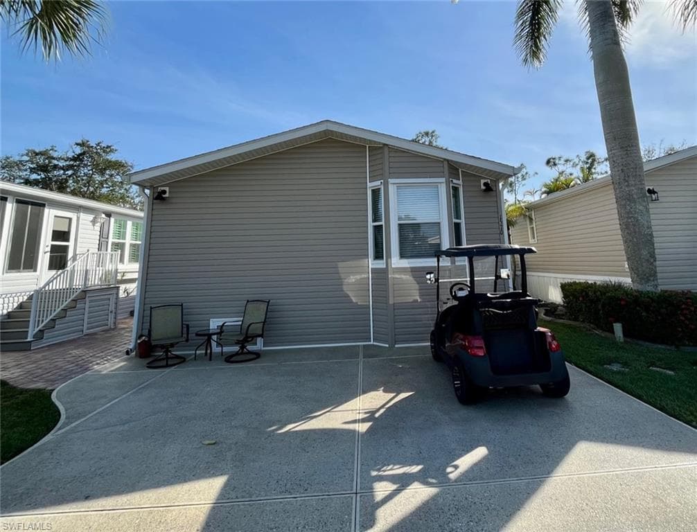 1570 Diamond Lake CIR NAPLES, FL 34114