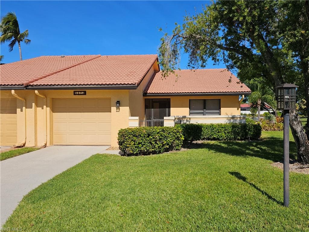5472 Governors DR FORT MYERS, FL 33907