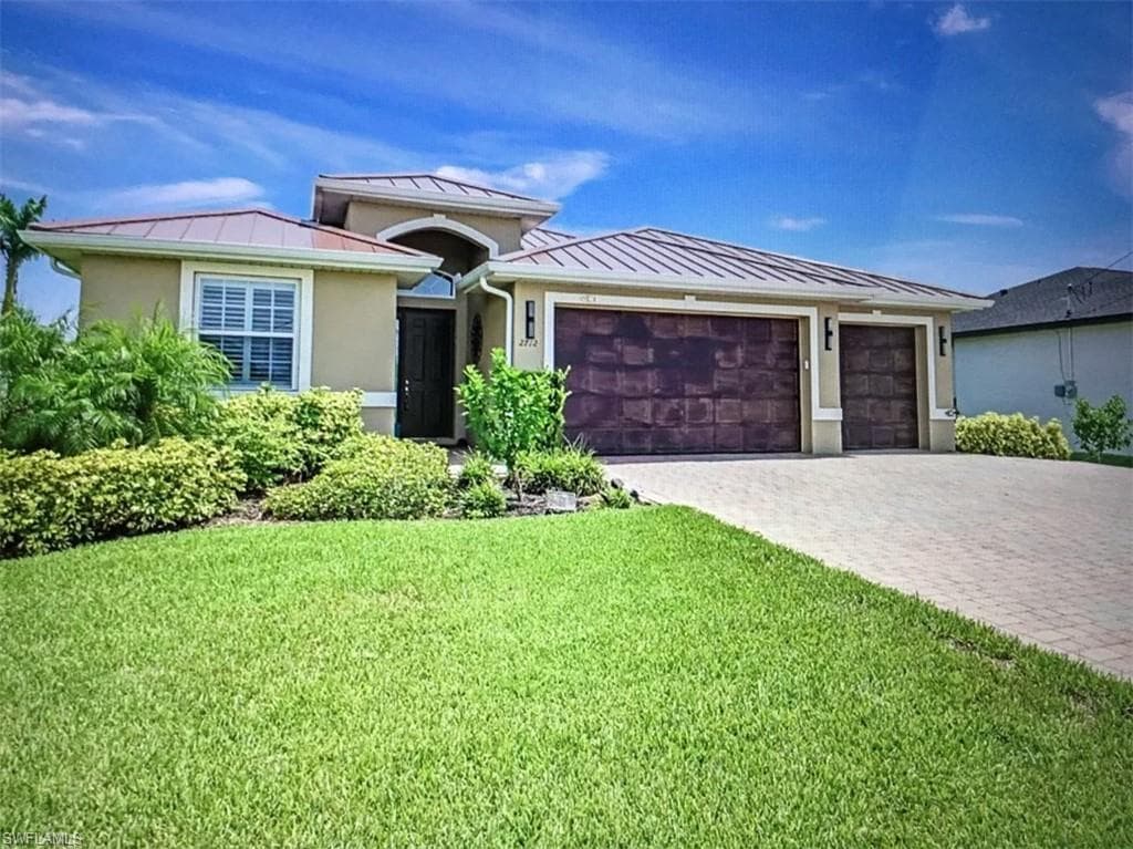 2712 Beach PKWY W CAPE CORAL, FL 33914