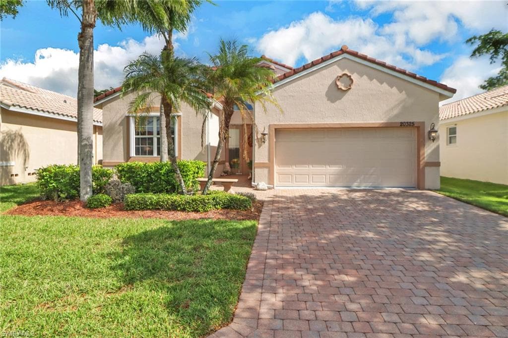 20325 Castlemaine AVE ESTERO, FL 33928