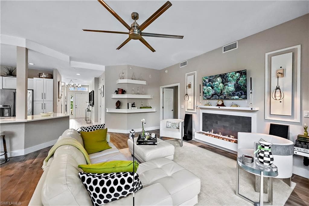 625 10th AVE S C-1 NAPLES, FL 34102