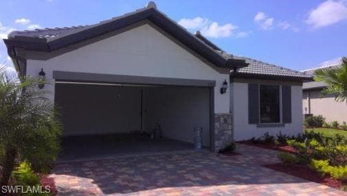 17145 OAKSTEAD DR ALVA, FL 33920