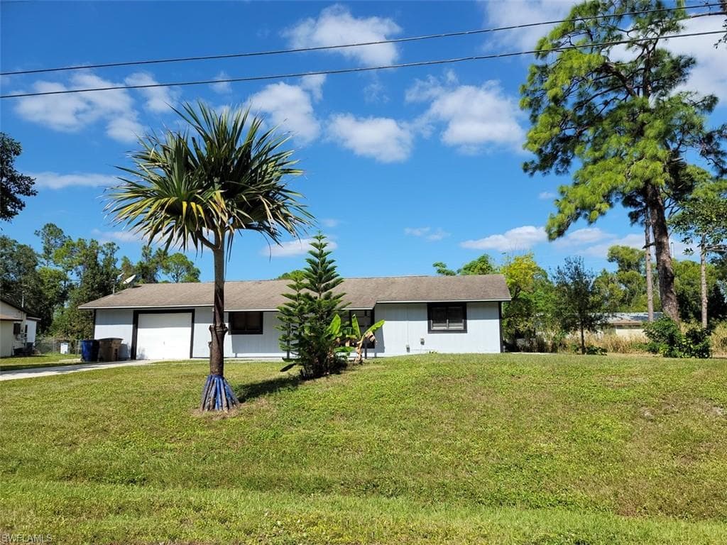 4306 1st ST SW LEHIGH ACRES, FL 33976