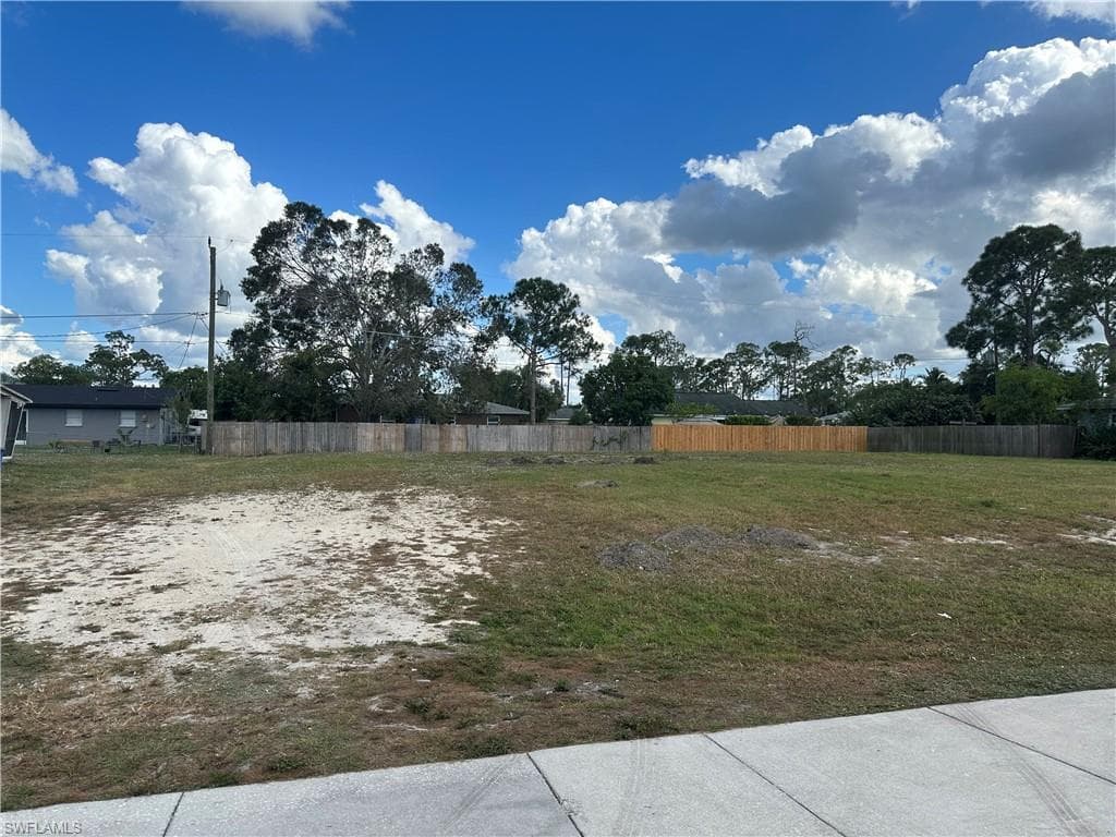 18697 Miami BLVD FORT MYERS, FL 33967