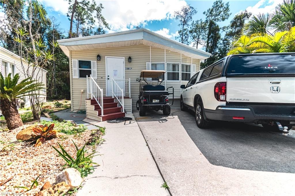 10817 SHORT TAILED HAWK CIR ESTERO, FL 33928