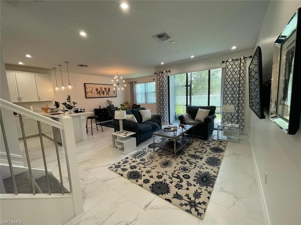 7526 Rockefeller DR NAPLES, FL 34119