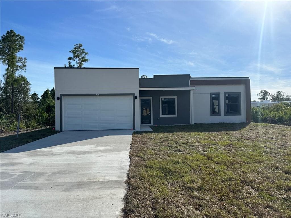 125 Greenbriar BLVD LEHIGH ACRES, FL 33972