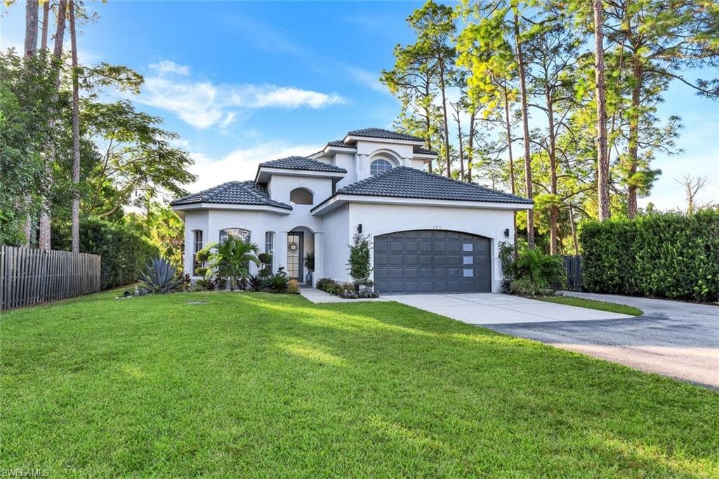 171 12th ST NE NAPLES, FL 34120