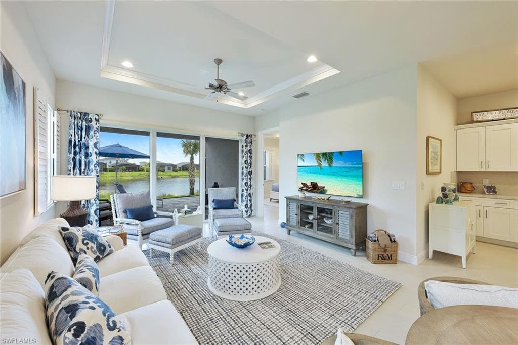 9004 Mayreau WAY NAPLES, FL 34114