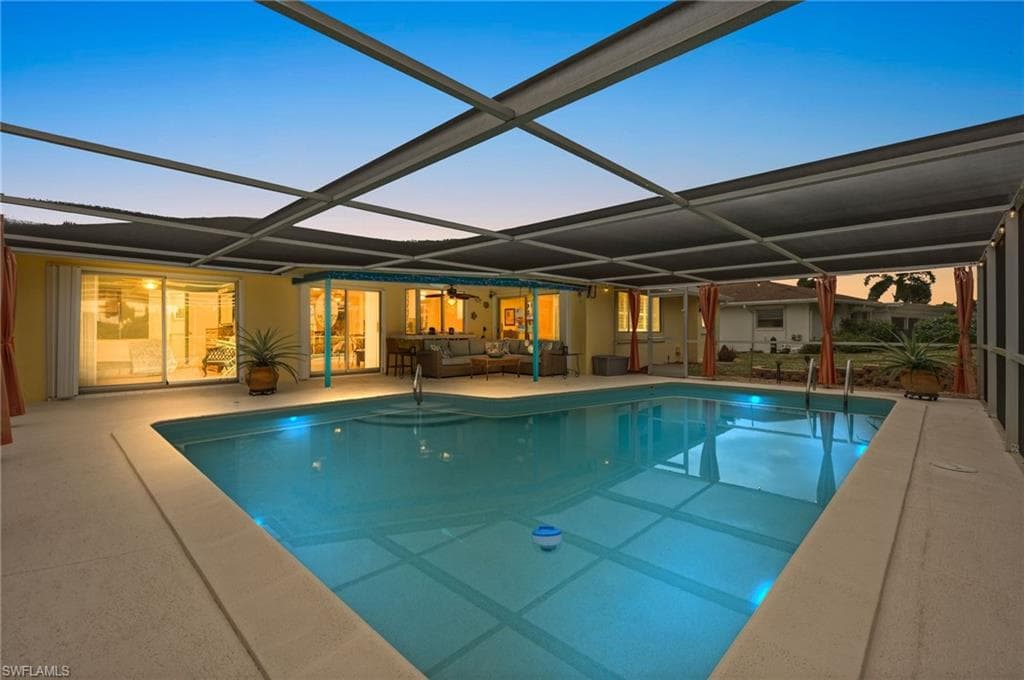 396 Bay Meadows DR NAPLES, FL 34113