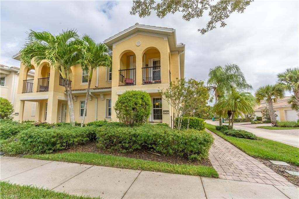8248 Josefa WAY NAPLES, FL 34114