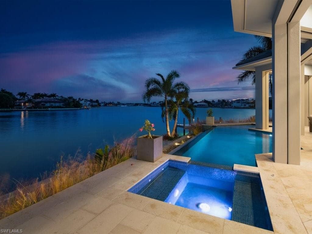 1299 Winterberry DR MARCO ISLAND, FL 34145