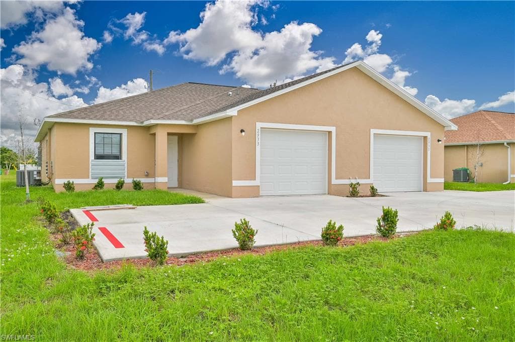 2933 Skyline BLVD CAPE CORAL, FL 33914