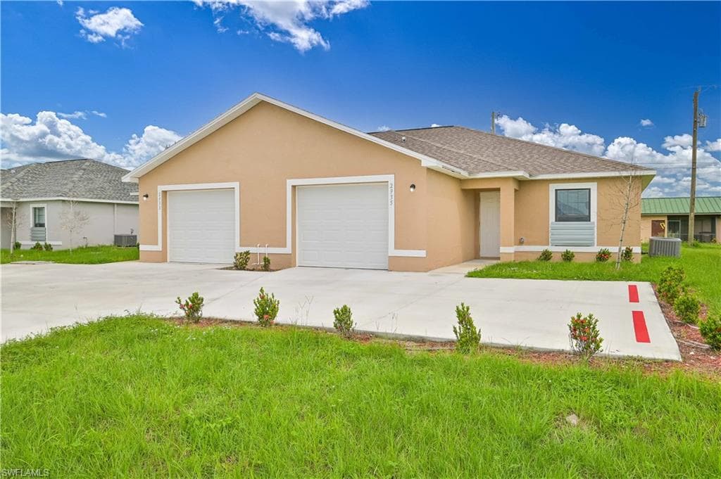 2935 Skyline BLVD CAPE CORAL, FL 33914