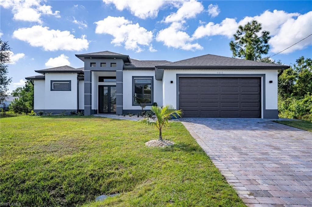 3017 11th ST W LEHIGH ACRES, FL 33971