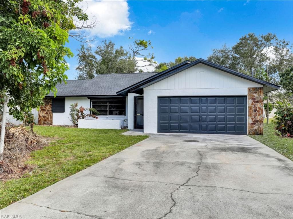 17141 Phlox DR FORT MYERS, FL 33967