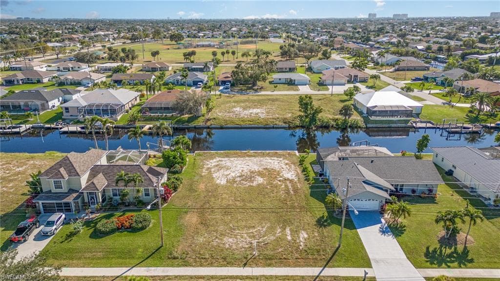 424 Mohawk PKWY CAPE CORAL, FL 33914