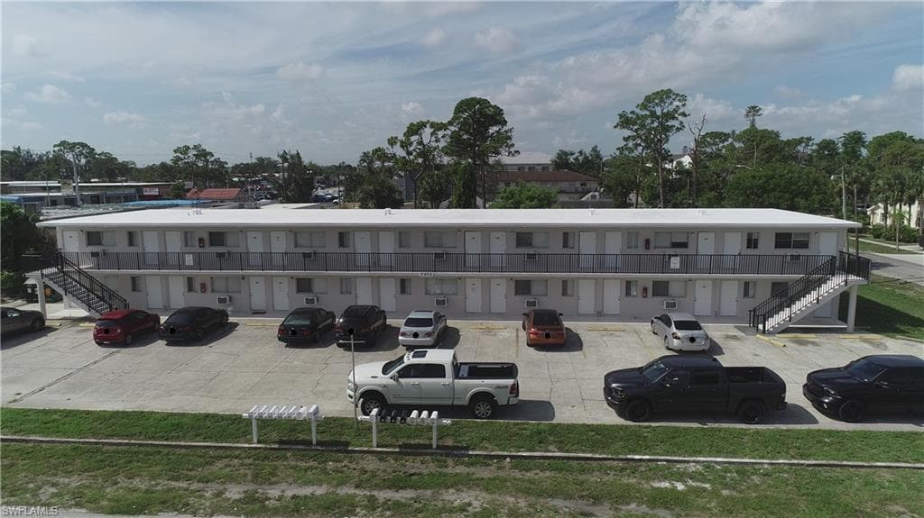 2452 Stella ST Unit 104 FORT MYERS, FL 33901