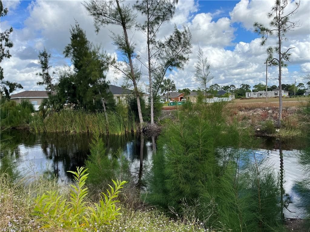 4019 NE 9th AVE CAPE CORAL, FL 33909