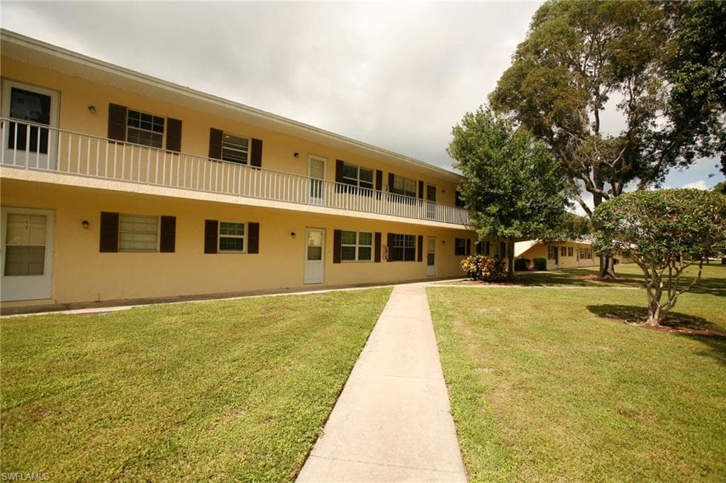 3325 Airport Pulling RD N C3 NAPLES, FL 34105