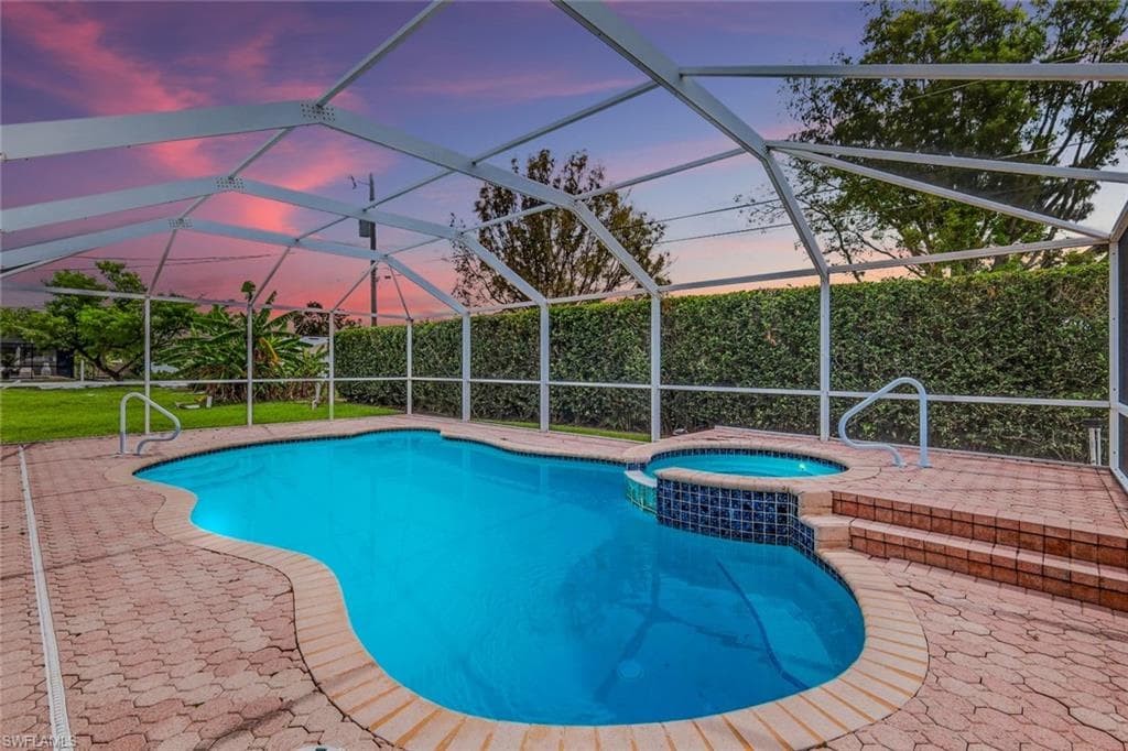 2315 SW 5th AVE CAPE CORAL, FL 33991