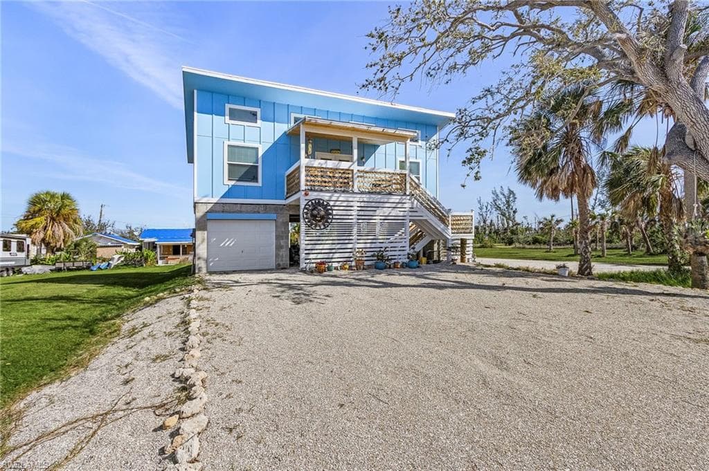 2740 Olive ST ST. JAMES CITY, FL 33956