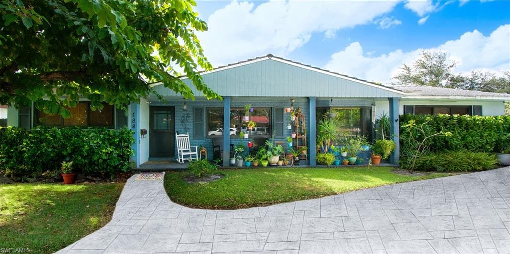 1880 Miami Springs AVE MIAMI SPRINGS, FL 33166