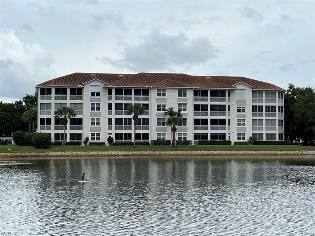 740 Waterford DR 204 NAPLES, FL 34113