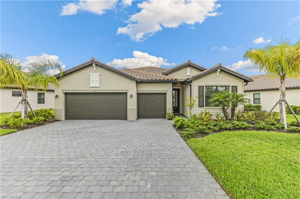 1817 Lema CT NAPLES, FL 34120
