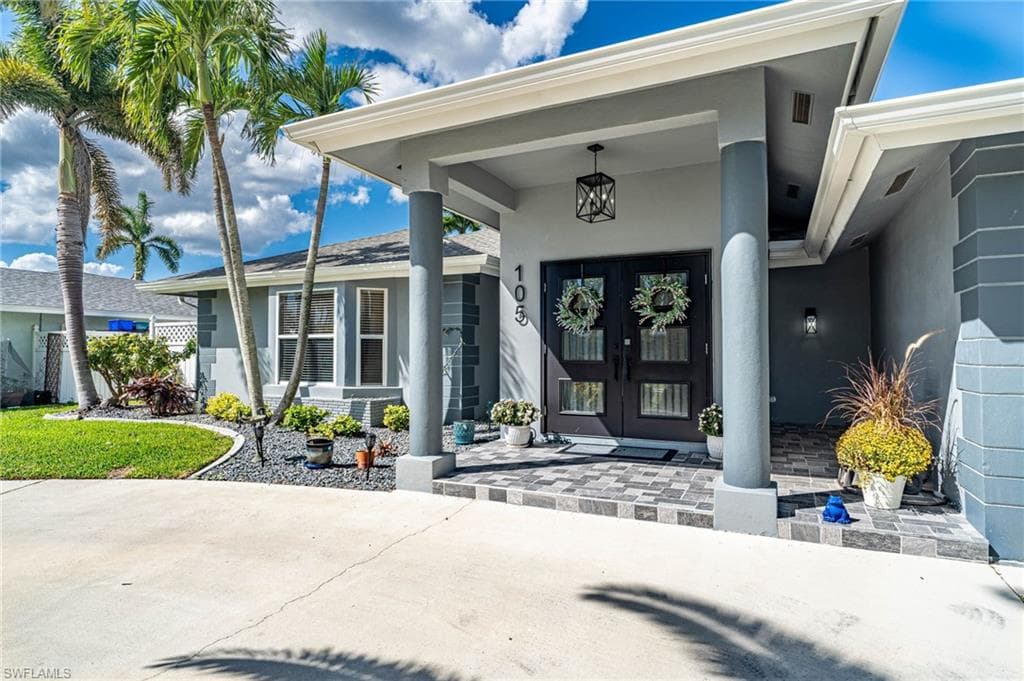 105 Bayshore DR CAPE CORAL, FL 33904