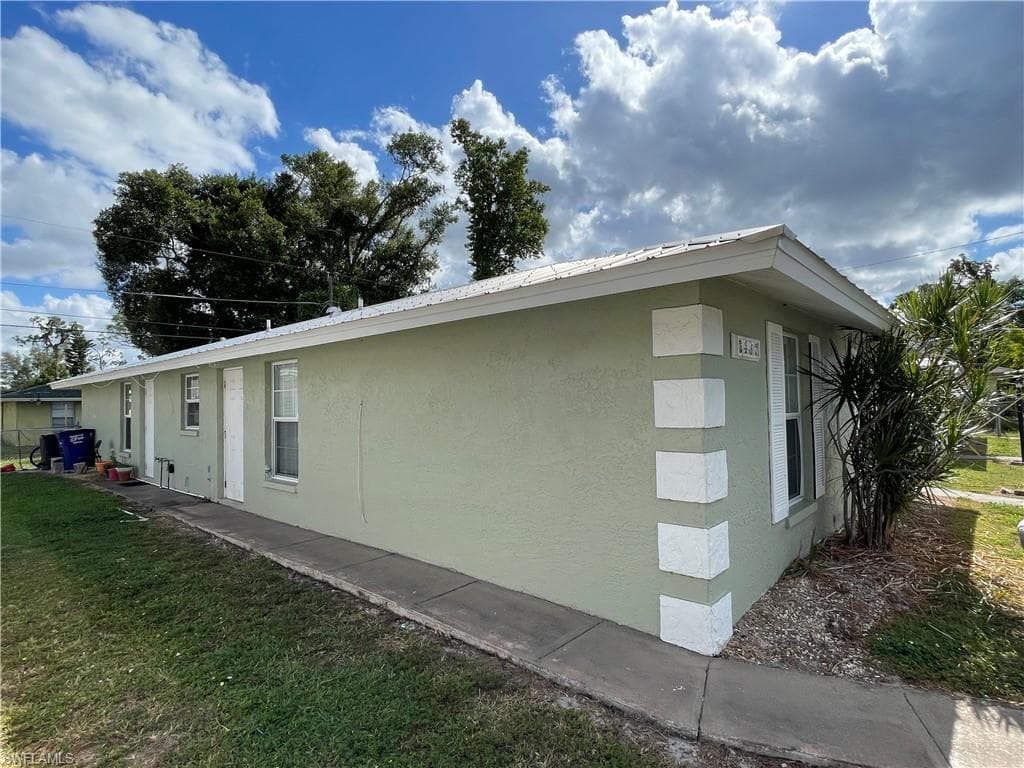 5437-5439 Sago AVE FORT MYERS, FL 33907