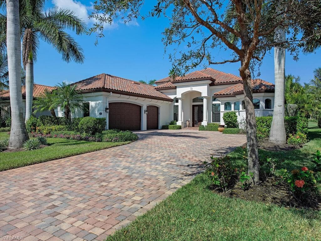 3301 Runaway LN NAPLES, FL 34114
