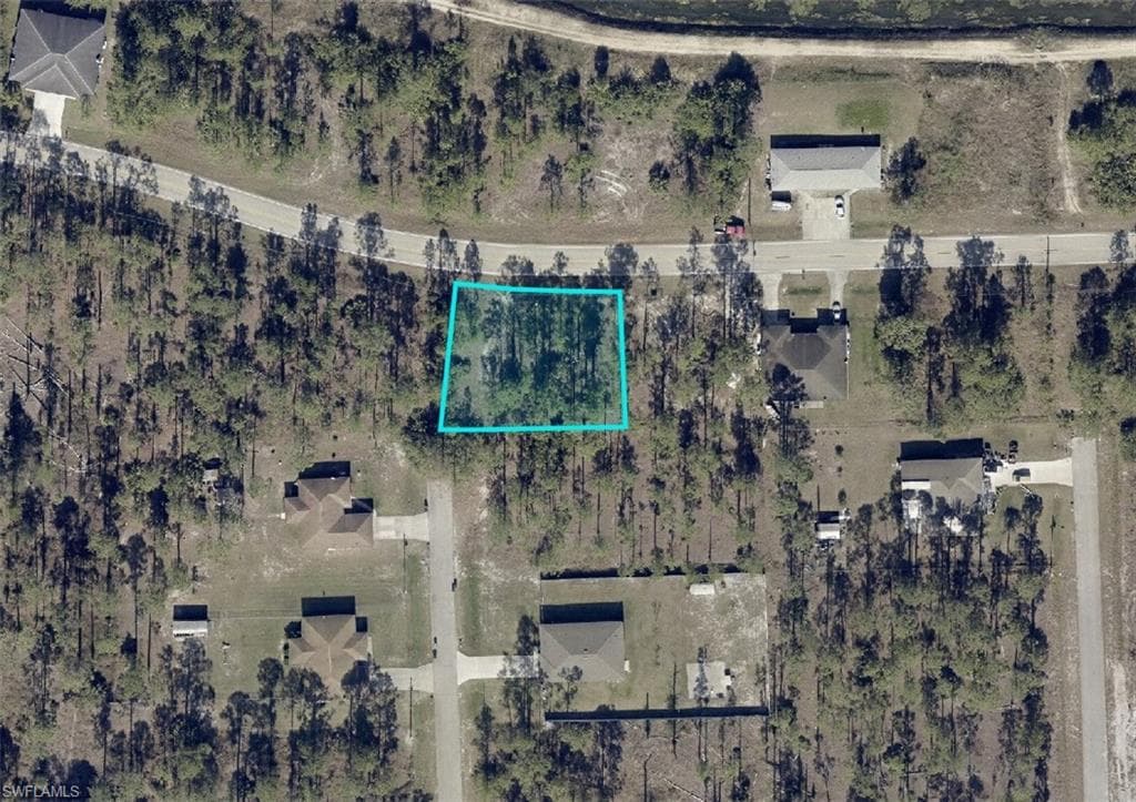 900-902 12th ST LEHIGH ACRES, FL 33972