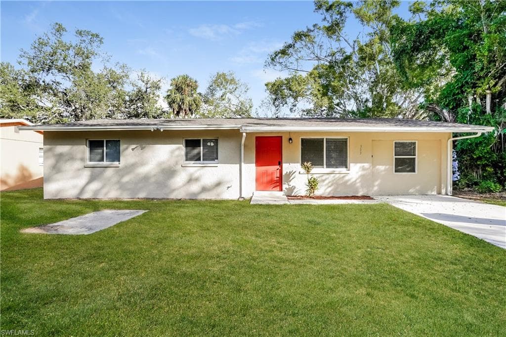 303 Detroit AVE FORT MYERS, FL 33905