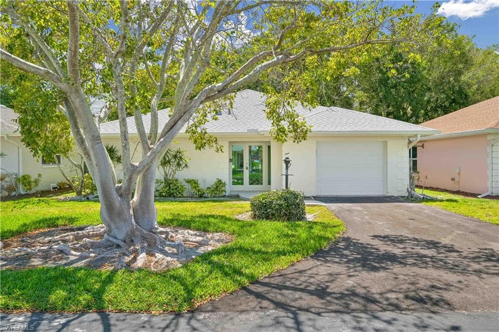 9 Rivard RD 20 NAPLES, FL 34112