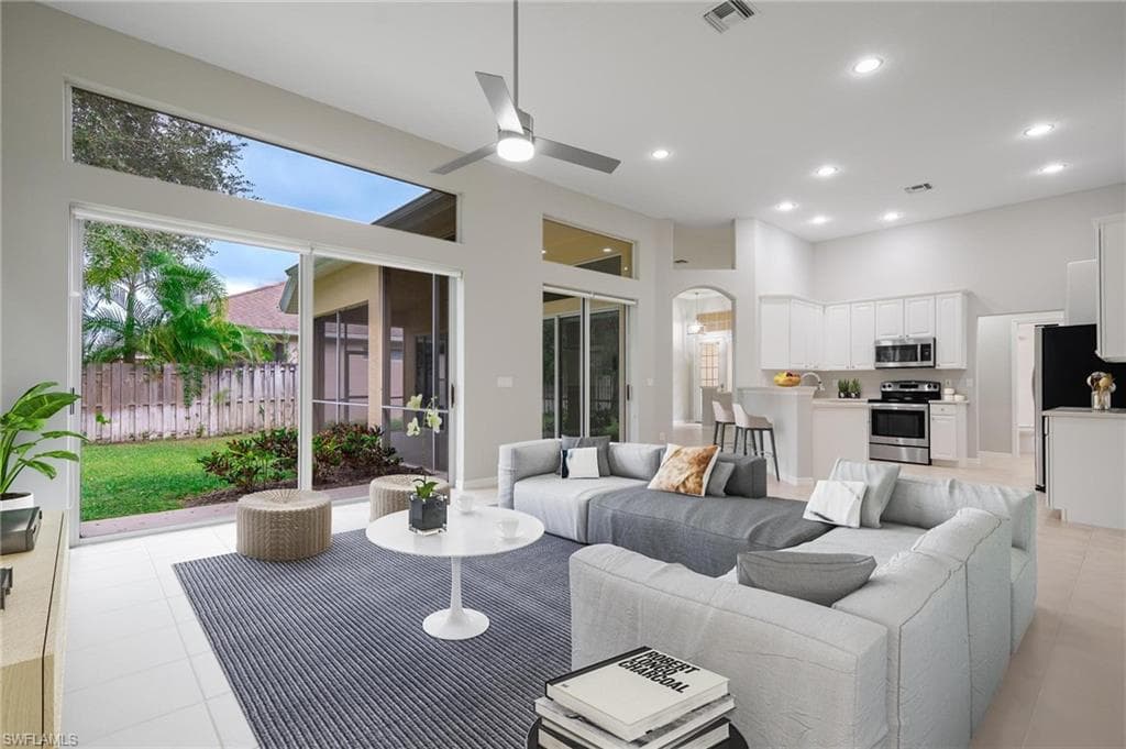 219 Burnt Pine DR NAPLES, FL 34119